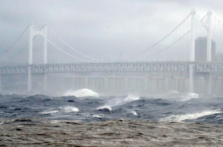 Back-to-back typhoons leave S. Korea's southeastern regions in tatters