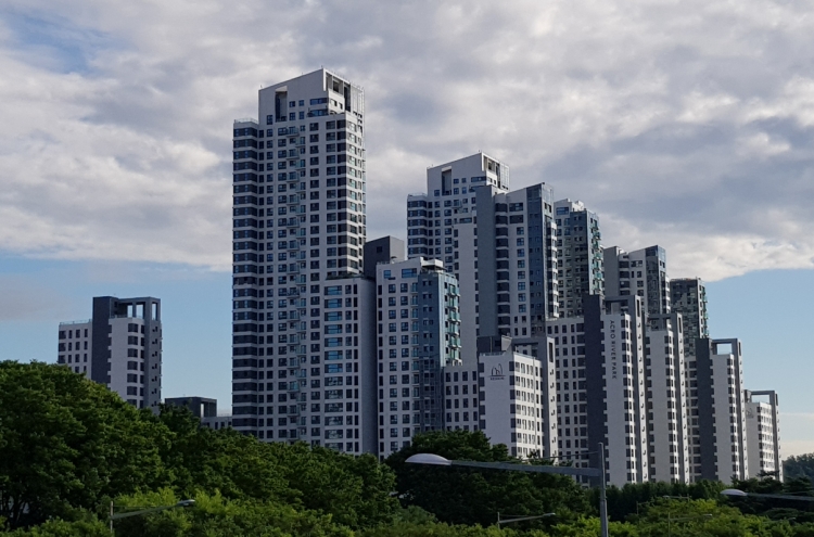 Apartment prices in Seoul, elsewhere continue to soar