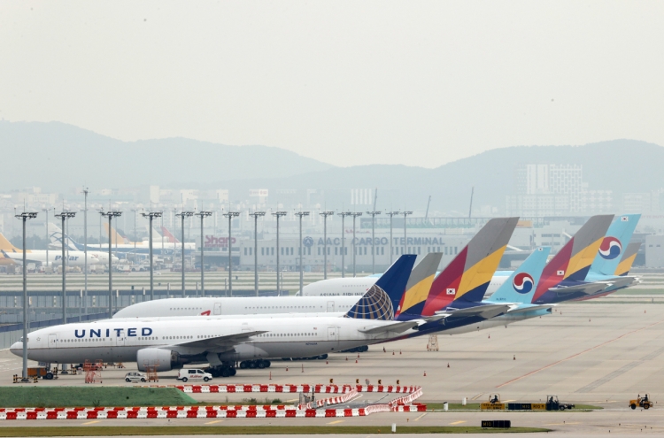 Air traffic to stay below pre-pandemic levels next year