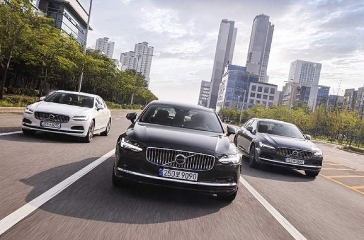[Behind the Wheel] Volvo S90 taps into Korea’s cutthroat executive car market