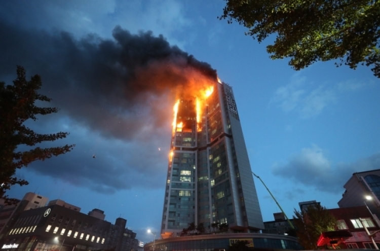 Ulsan high-rise fire extinguished; no fatalities reported