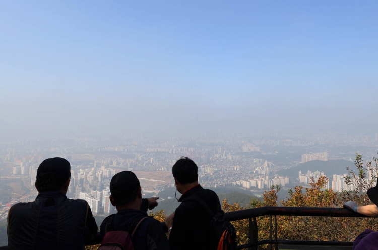 Seoul city issues 1st fine dust advisory this fall