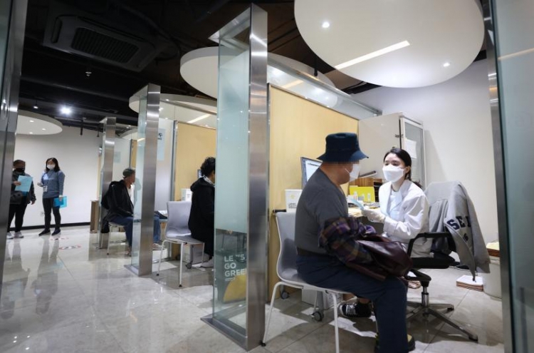 S. Korea continues flu vaccinations, despite rise in suspected deaths