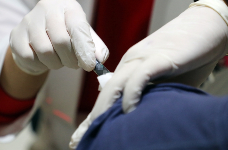 Some 90 suspected flu shot deaths reported in S. Korea: authorities