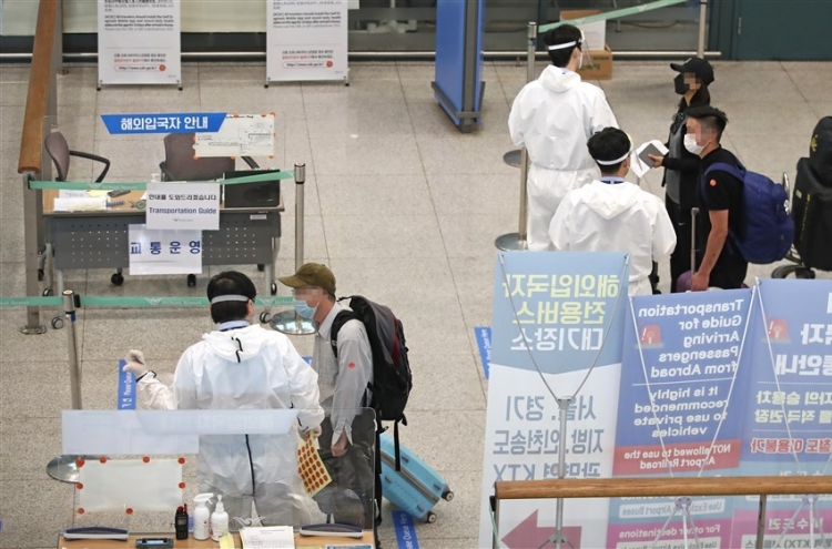 China-bound passengers must submit 2 negative COVID-19 test results