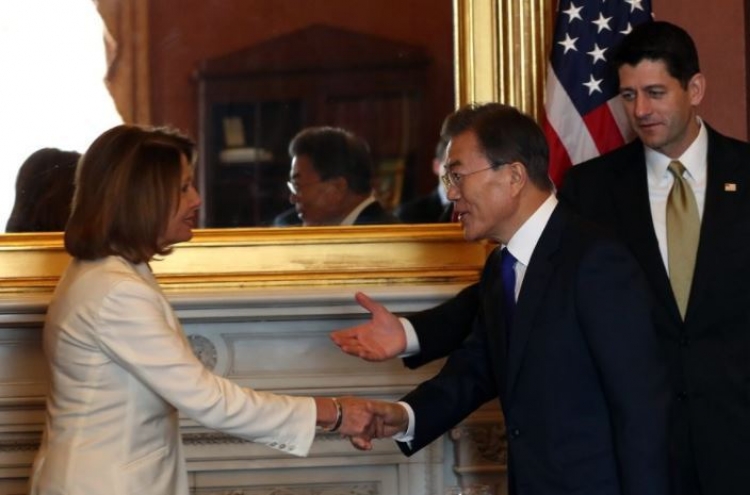 Moon congratulates US congressional leaders, asks for alliance