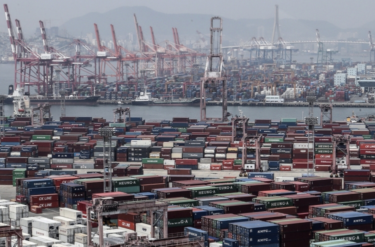 Over 7 in 10 S. Korean exporters eye more shipments in 2021: poll