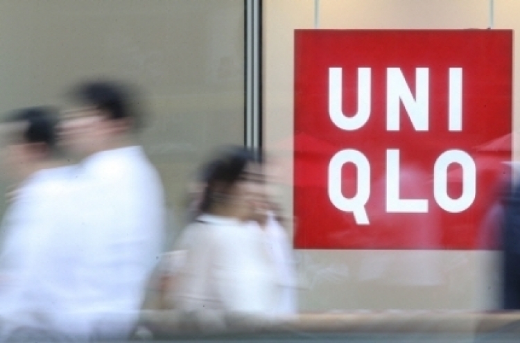 Japan's Uniqlo to close main outlet in S. Korea amid pandemic