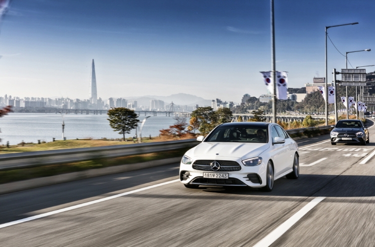 [Behind the Wheel] Mercedes-Benz 2021 E-Class gets fresh, modern touch
