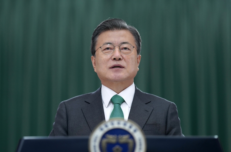 Moon's senior secretary entrusts decision on his resignation offer to the president: Cheong Wa Dae
