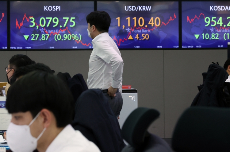 Seoul stocks retreat despite sound economic data