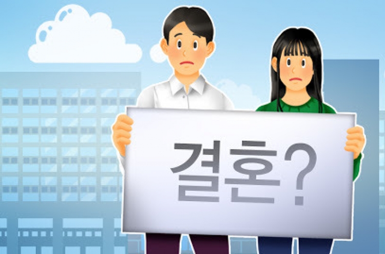 Over half of single S. Koreans in 30s living with parents: report