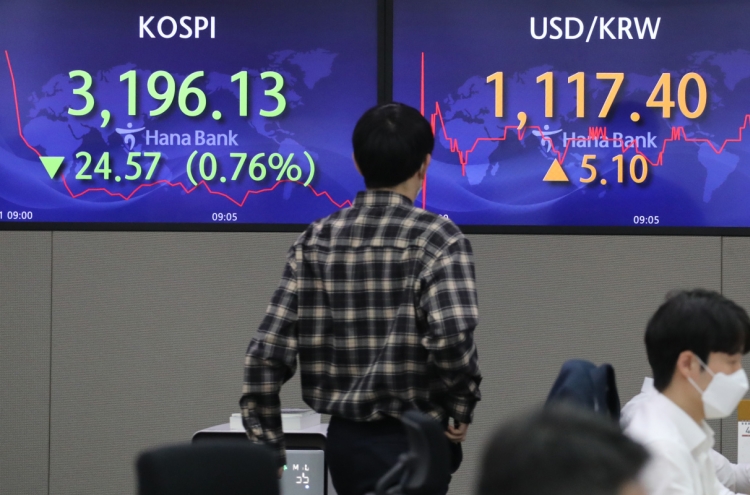 Seoul stocks open lower on valuation pressure