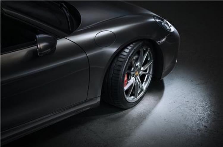 Hankook Tire supplies tires for Porsche sports car