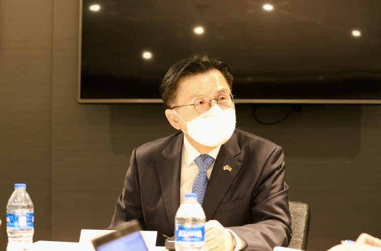US understands S. Korea's difficulty with vaccine shortage: Hwang