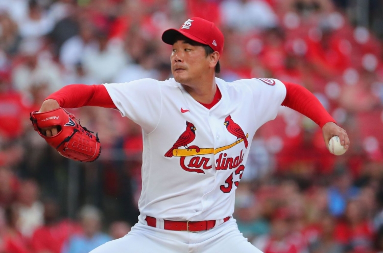 Cardinals' Kim Kwang-hyun takes no-decision in another abbreviated outing