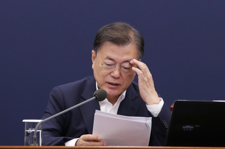 Moon warns of stern punishment against acts of hampering antivirus fight