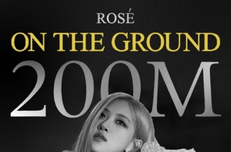 [Today’s K-pop] Blackpink Rose’s “On the Ground” video tops 200m views
