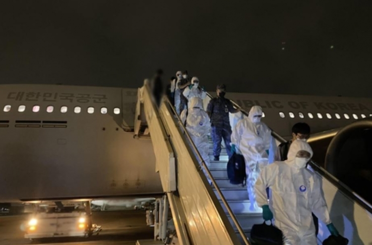 Aerial tanker carrying virus-hit Cheonghae unit heads home from Africa