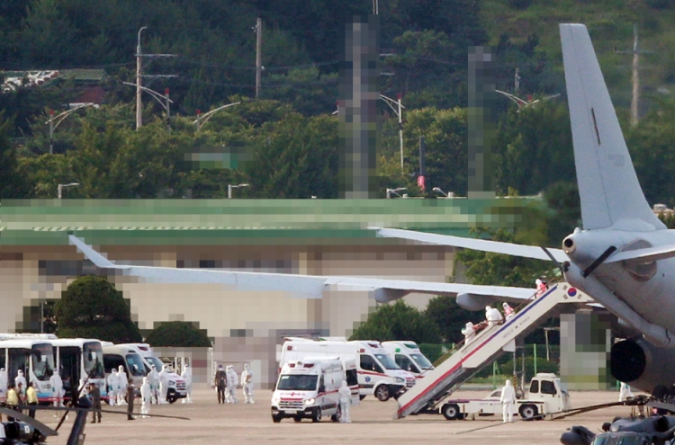 Virus-hit Cheonghae unit arrives home on aerial tanker