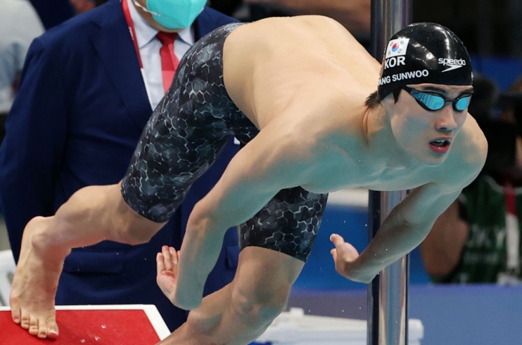 [Tokyo Olympics] Teen swimming sensation Hwang Sun-woo breaks Asian record in 100m freestyle
