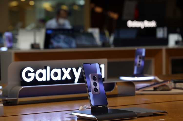 Samsung slips to 2nd spot in European smartphone market in Q2: report