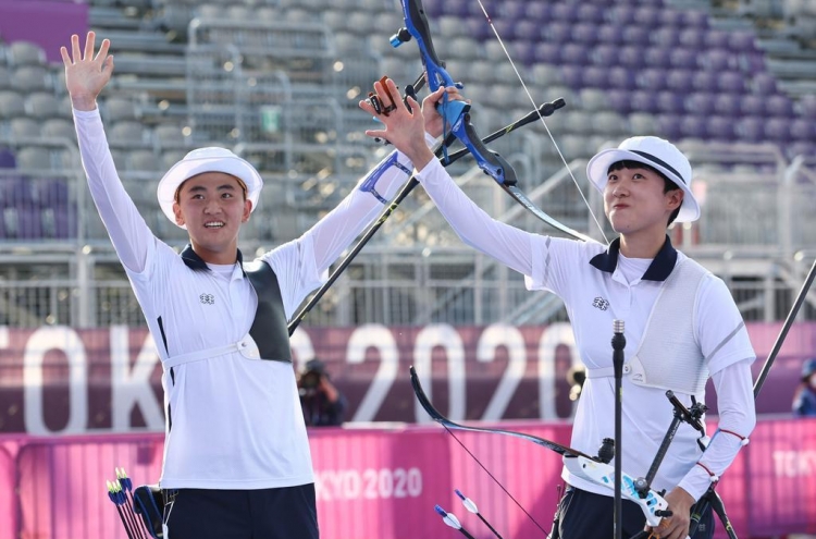 [Tokyo Olympics] New stars soar, past medalists stumble in Tokyo