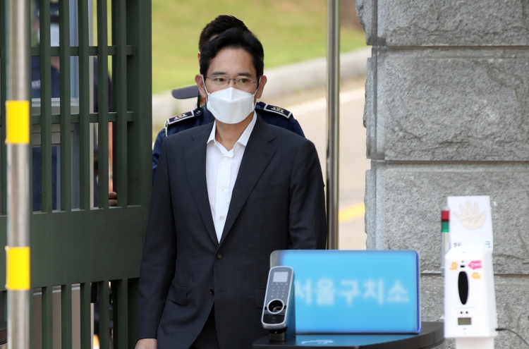 Samsung’s Lee Jae-yong walks free on parole