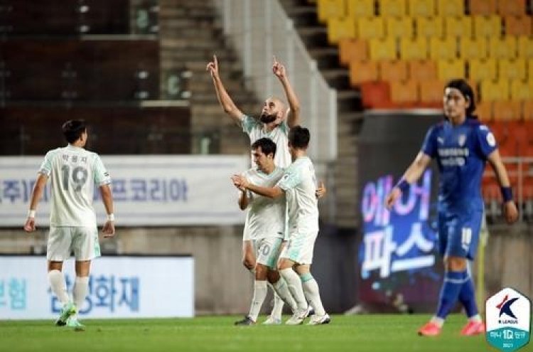 Long week ahead for K League clubs playing rescheduled matches during pandemic