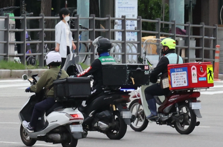 S. Korea sees record number of delivery workers amid pandemic