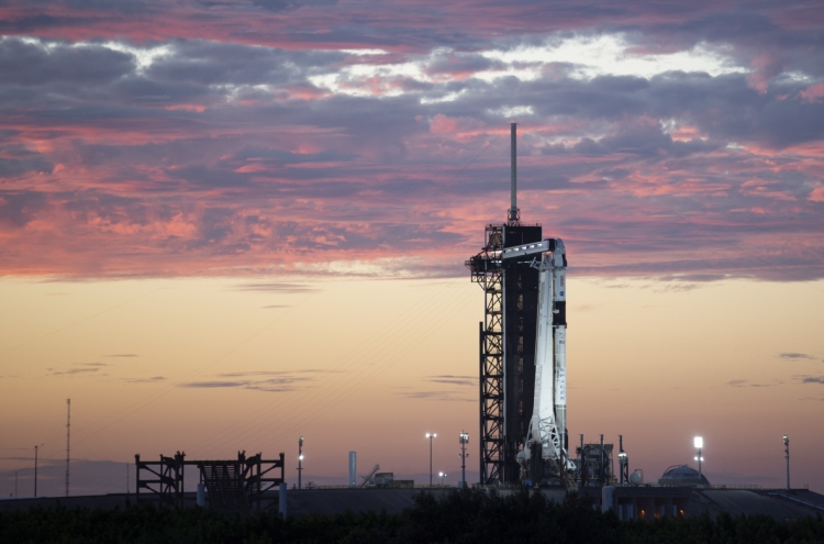 [Photo News] SpaceX preparing for Halloween launch of Crew-3