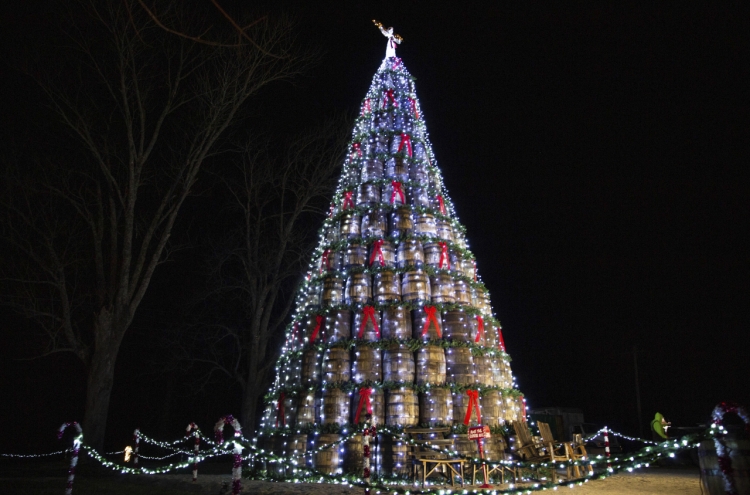 [Photo News] Used Bourbon Barrels or Christmas Tree?
