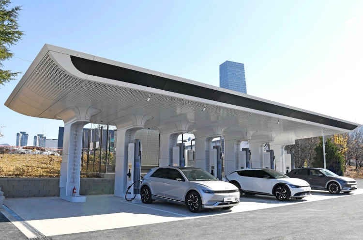 S. Korea to double electric, hydrogen cars in 2022 in net zero emission drive