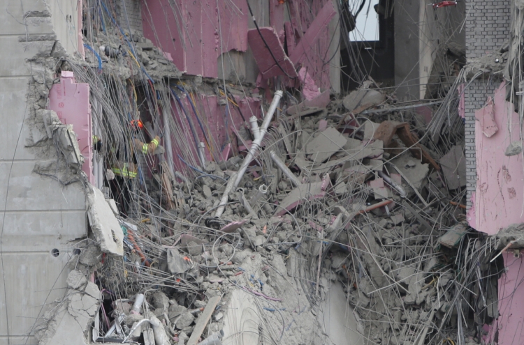 1 person found at Gwangju apartment building collapse site
