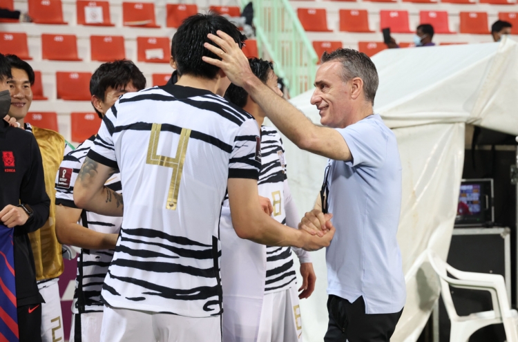 S. Korea coach not letting up after early qualification for FIFA World Cup