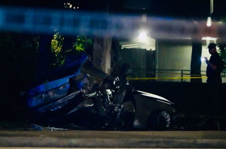 Midnight street racing crash kills 2; police nab 3 others involved