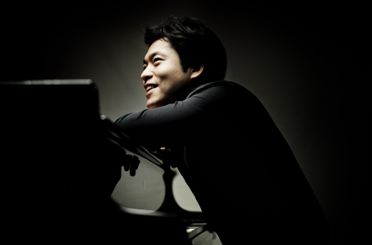 Pianist Kim Sun-wook to return in May
