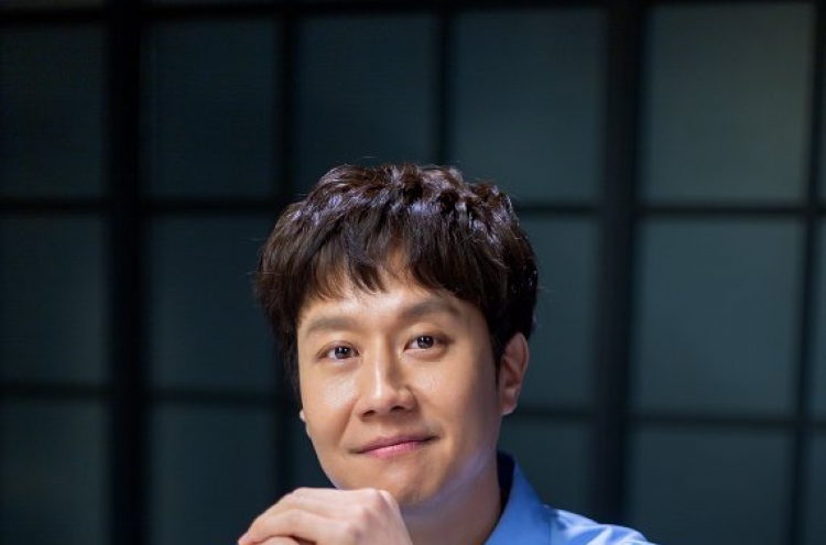 [Herald Interview] Jung Woo says he was instinctively attracted to noir film ‘Hot Blooded’