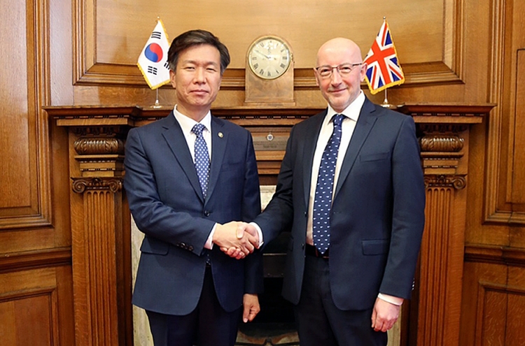 Korea, UK to coordinate on tax evasion