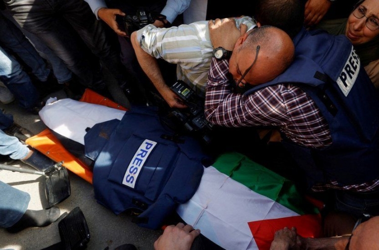 Al Jazeera journalist killed during Israel West Bank raid