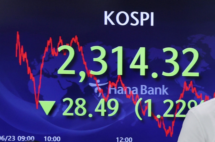 Seoul shares open lower on recession fears; Korean won sharply down