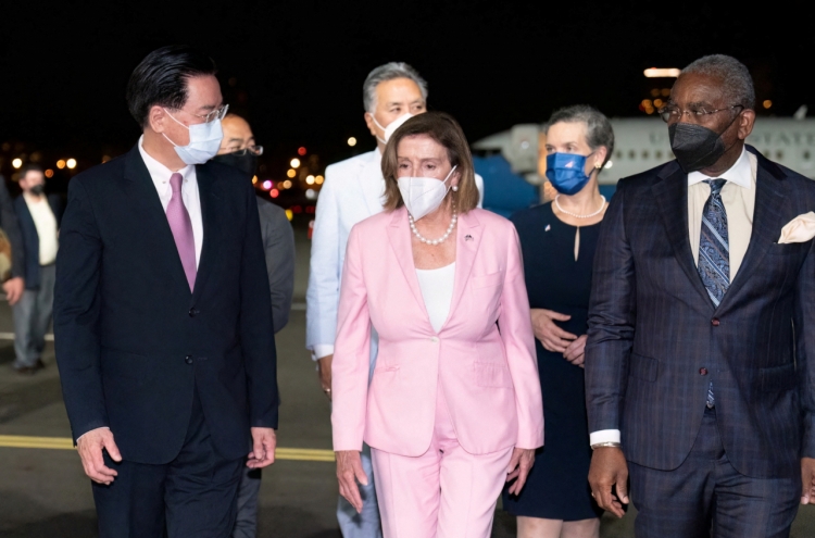 Pelosi to meet Nat'l Assembly speaker amid heightened regional tensions over Taiwan visit