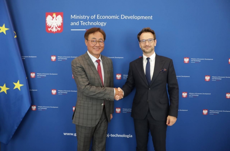 SK Innovation CEO asks Poland’s support for Korea’s World Expo bid
