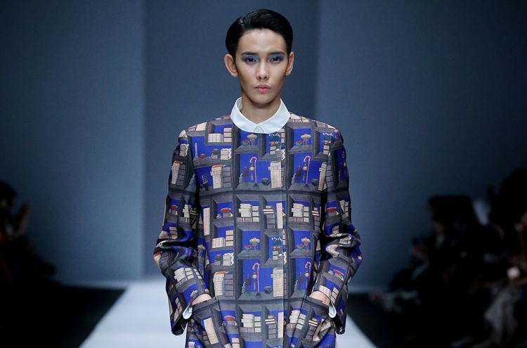 Fashion exhibition in Washington explores evolution of Korean fashion