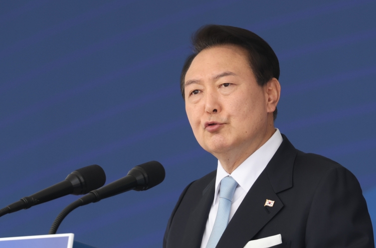 Yoon calls for suprapartisan consensus on pension reform