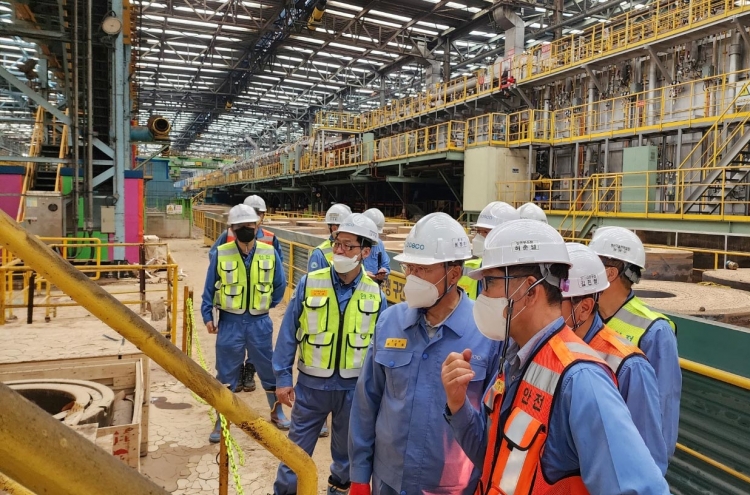 After weeklong repair, Posco resumes production at typhoon-hit plant