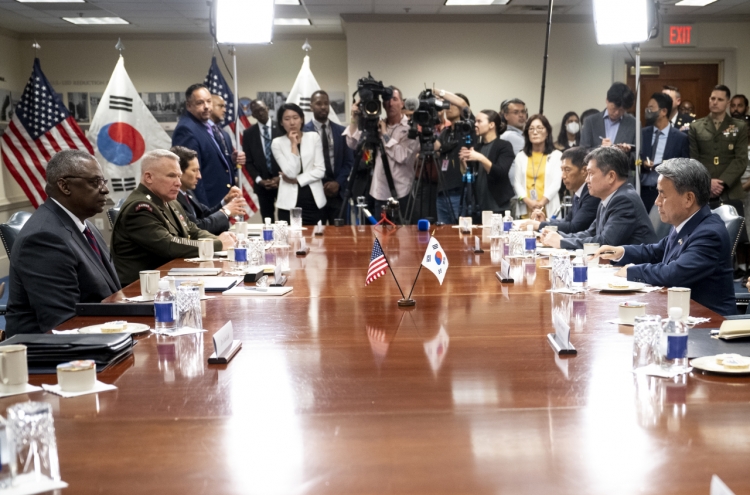 S. Korea, US defense chiefs to discuss strengthening alliance capabilities