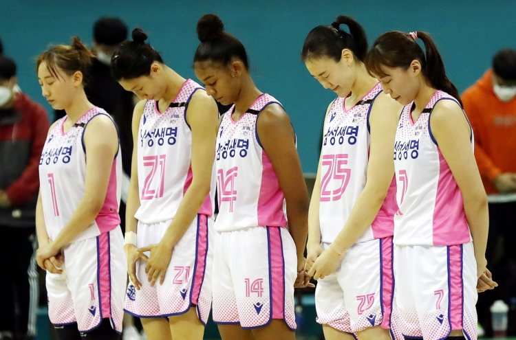 [Photo News] Pro players mourn Itaewon victims