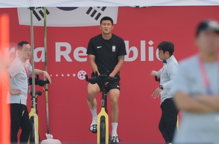 [Newsmaker][World Cup] Kim Min-jae’s injury could spell trouble for S. Korea against Ghana