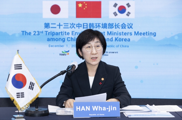Top environment officials of S. Korea, China, Japan discuss fine dust, carbon neutrality